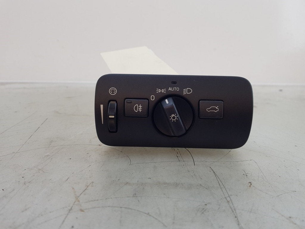 INTERRUPTEUR D'ECLAIRAGE Volvo V40 (MV) (01-2012/08-2019), Utilisé, Volvo