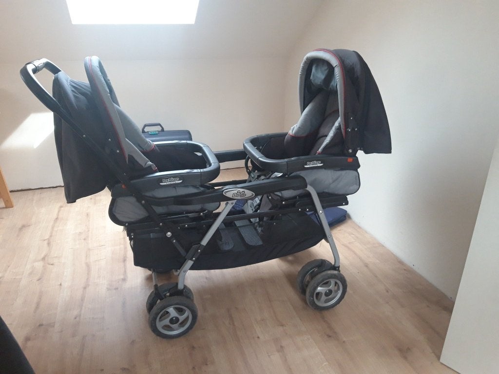 Kinderwagen tweeling tweezit, Kinderen en Baby's, Kinderwagens en Combinaties, Duowagen, Zo goed als nieuw, Ophalen, Kinderwagen