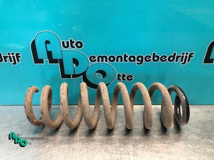 Ressort de flexion arrière d'un BMW 3-Serie (3-Serie 04-), Autos : Pièces & Accessoires, Suspension & Châssis, BMW, Utilisé, 3 mois de garantie