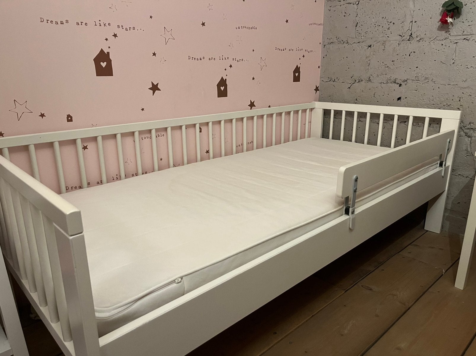 Bed 70  x 160 wit gelakt, Enfants & Bébés, Enlèvement, Utilisé, 140 à 160 cm, 70 à 85 cm