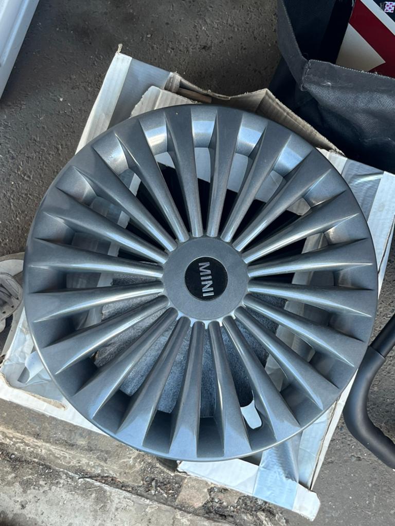 4 wieldoppen mini cooper d, Ophalen, Zo goed als nieuw