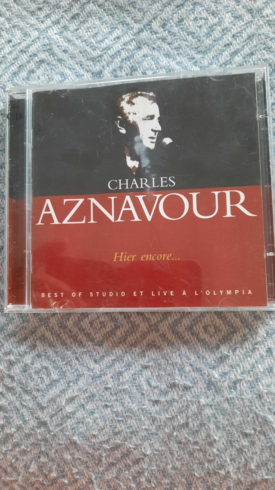 2cd CHARLES AZNAVOUR Hier encore... (best of studio & live), CD & DVD, CD | Francophone, Enlèvement ou Envoi, Comme neuf, Compilation