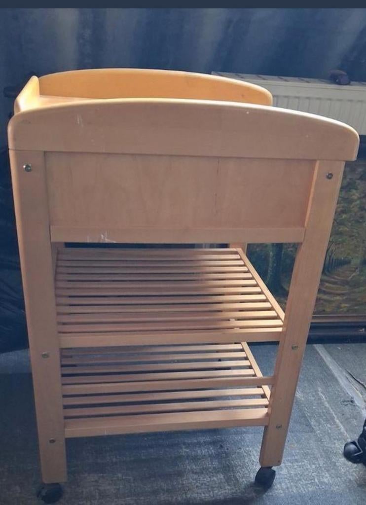 Houten verzorgingstafel, Ophalen
