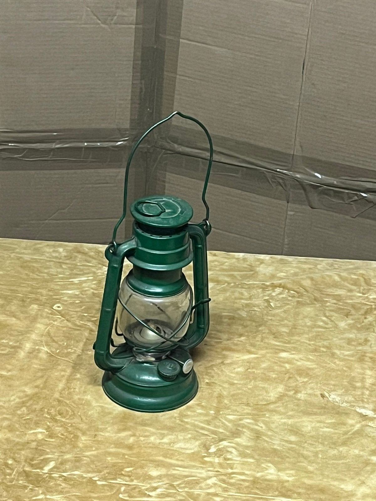 Petroleum lamp, Ophalen