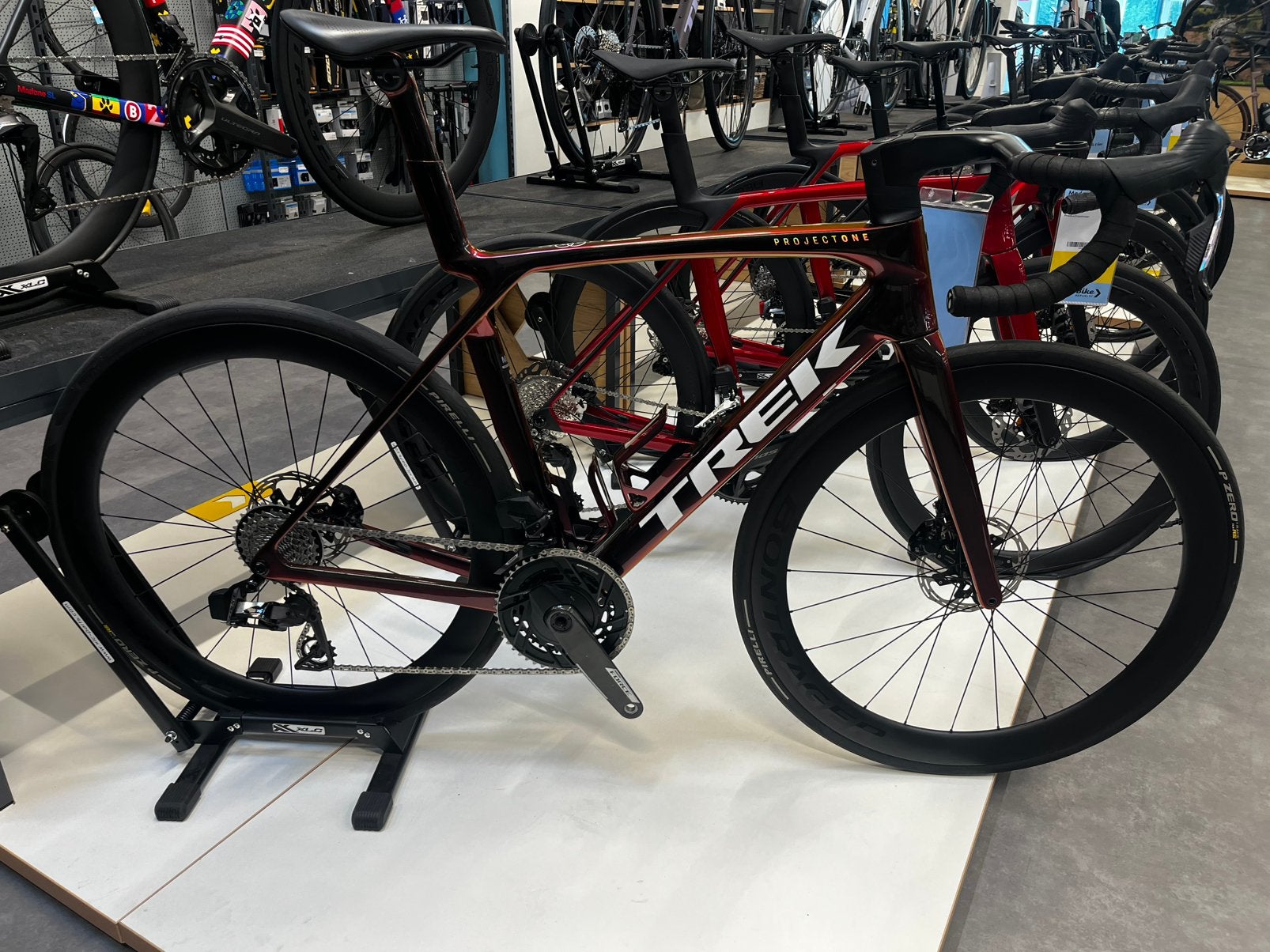 Trek Madone SLR 7 Gen 8 2026 Powermeter - Project One, Autres marques, Comme neuf, Enlèvement, 53 à 57 cm