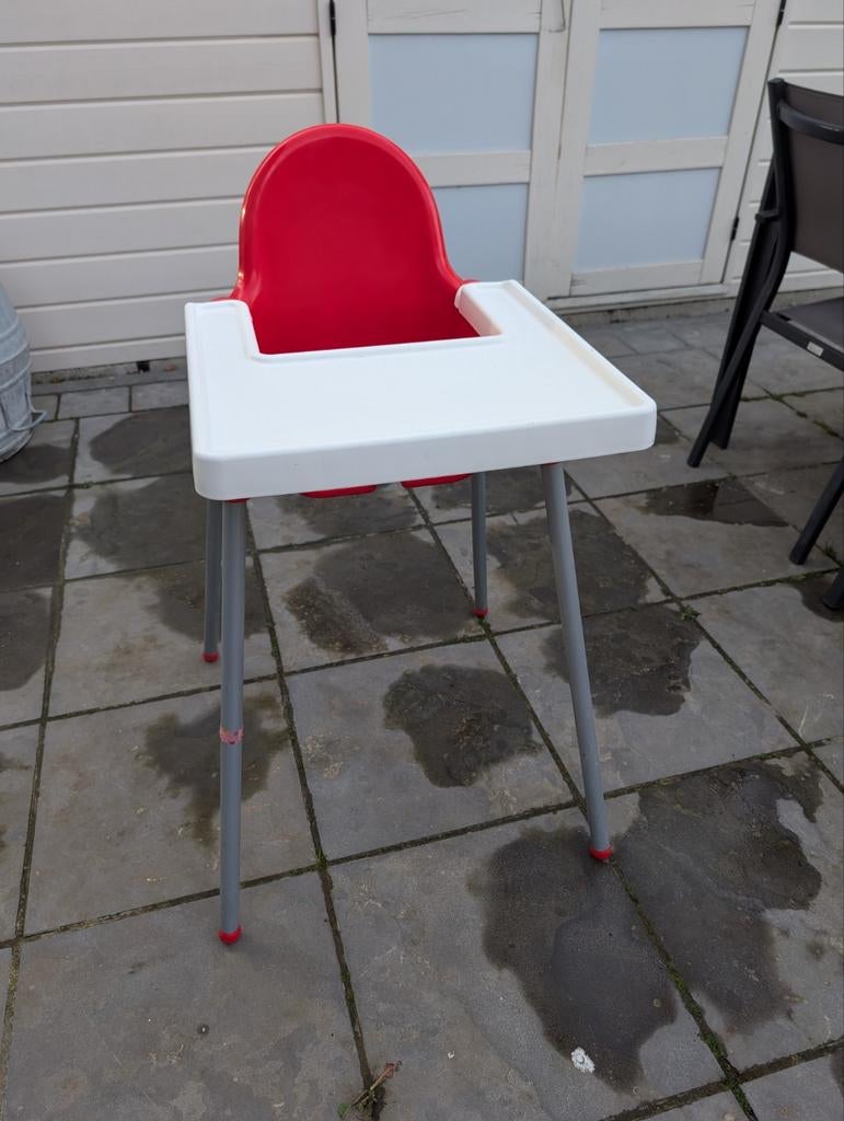 Eetstoel Ikea, Enlèvement