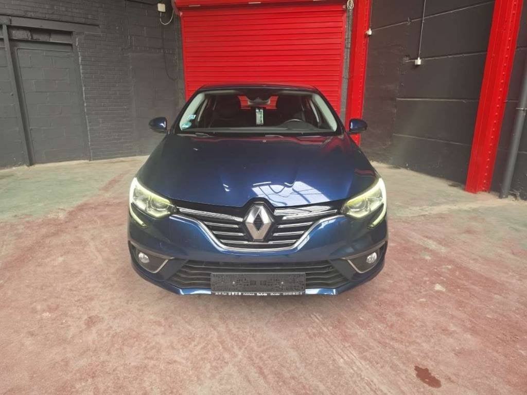 Renault megane prête à immatriculer, garantie, Auto's, Bluetooth, Euro 6, Bedrijf, 5 deurs