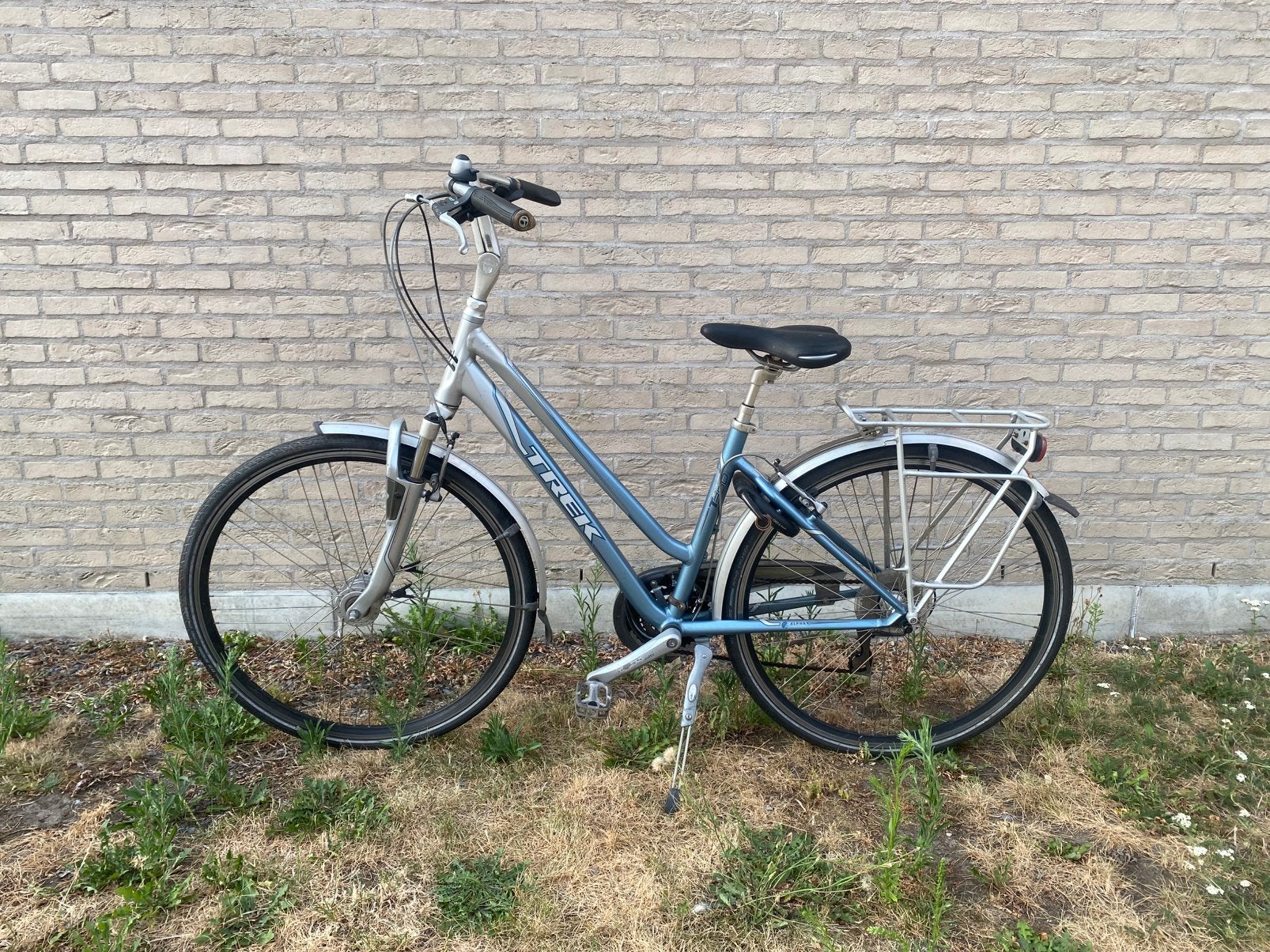 Damesfiets TREK T300 met versnellingen en voorvering, Fietsen en Brommers, Ophalen, Zo goed als nieuw, Versnellingen