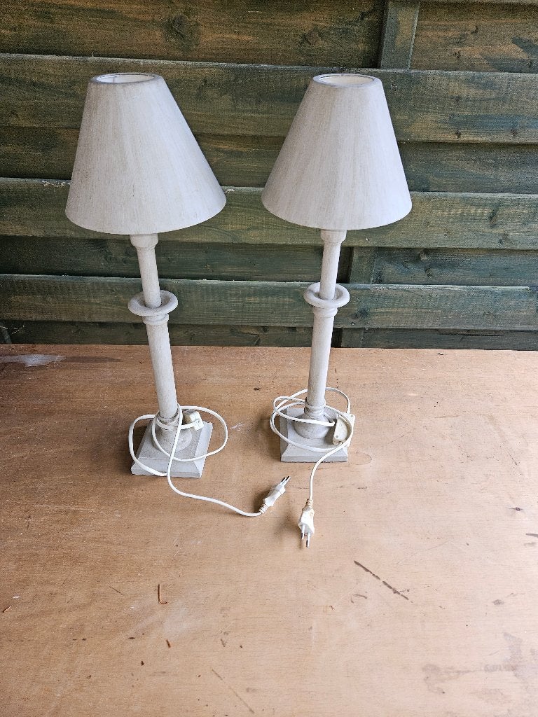 2 mooie tafellampjes/nachtlampjes, Ophalen