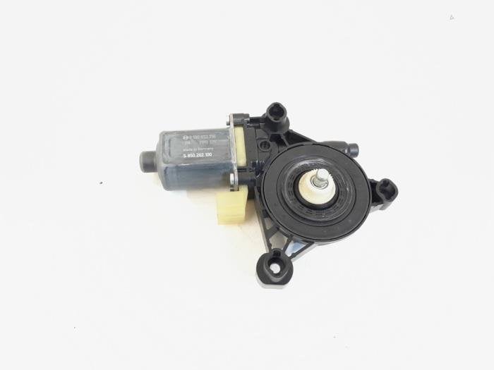 Moteur de vitre portière d'un Volkswagen Golf, Volkswagen, -, 3 mois de garantie, Utilisé