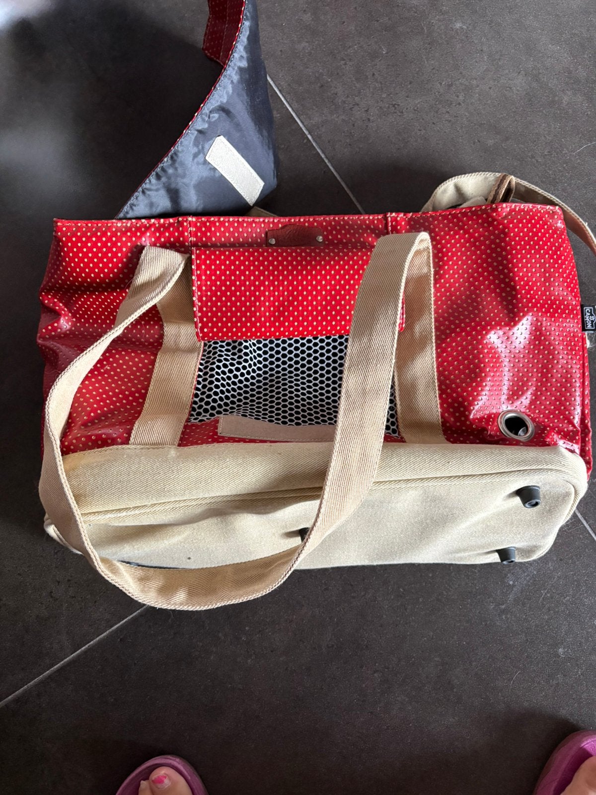 Katte of honde tas, Ophalen, Nieuw
