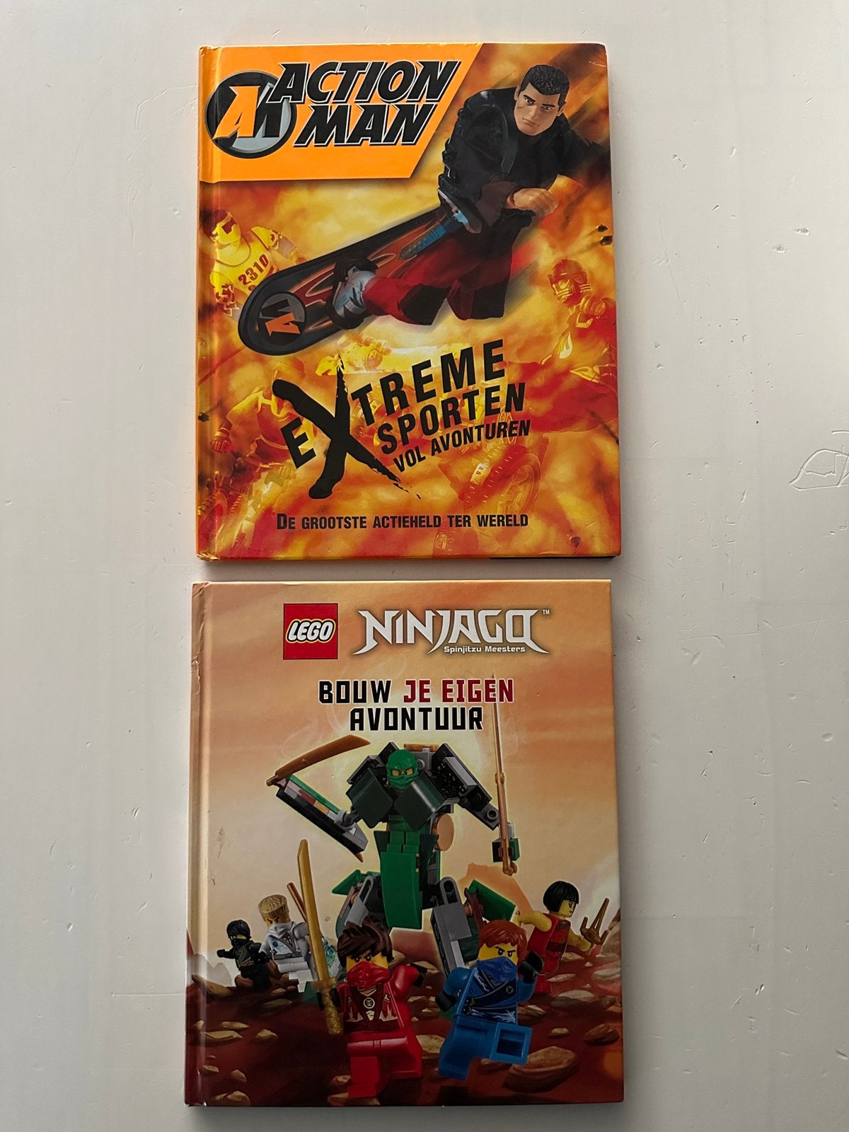 Boek Lego Ninjago / Action Man, Kinderen en Baby's, Ophalen, Zo goed als nieuw, Lego, Ninjago