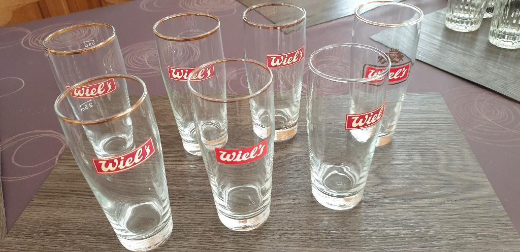 Lot de 7 verres à bière Wiel's, Verre ou Verres, Enlèvement ou Envoi, Verre, Utilisé