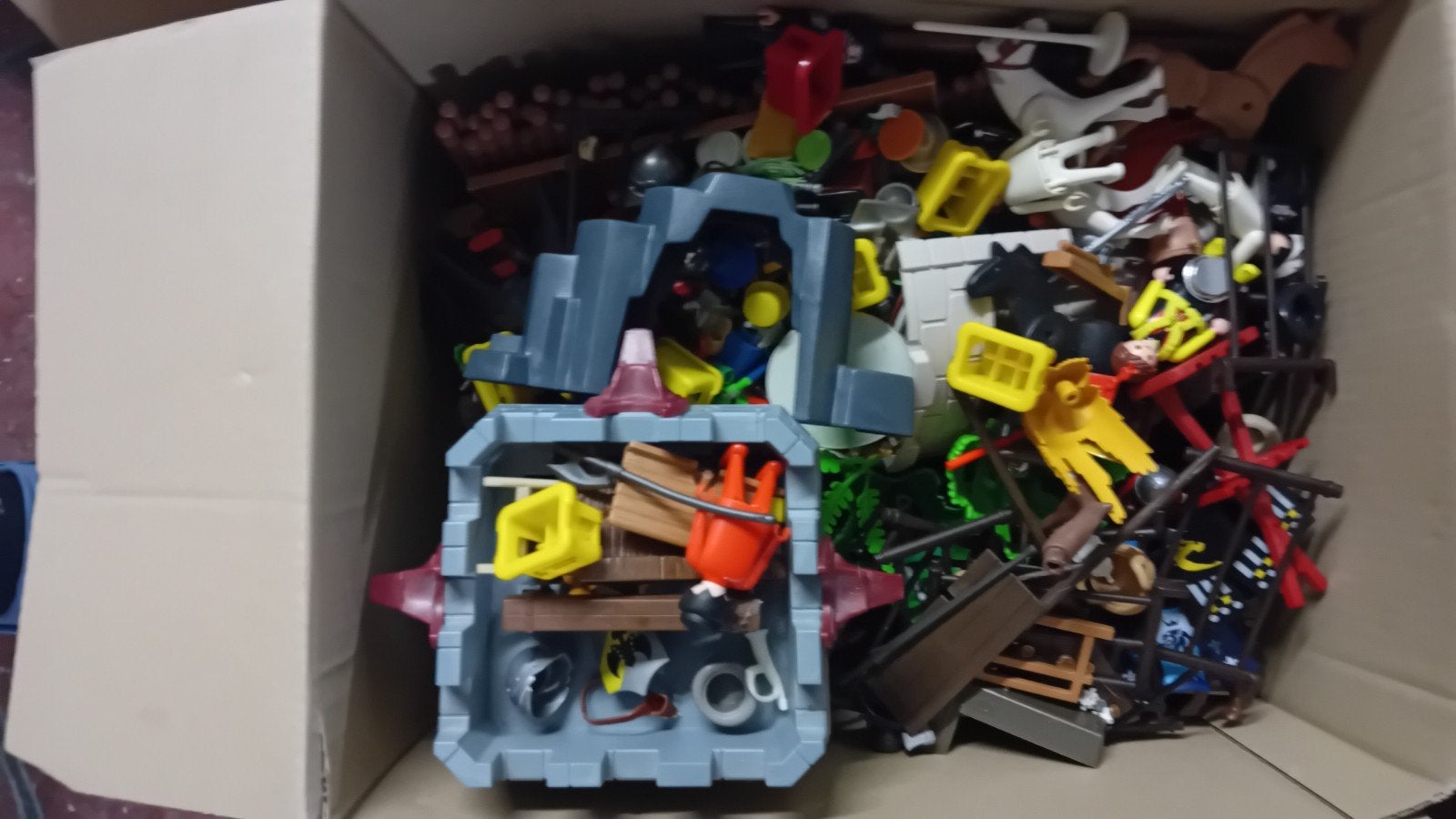 Lot Playmobil Police + Chevalier + Pirates, Enlèvement, Comme neuf, Pièces détachées