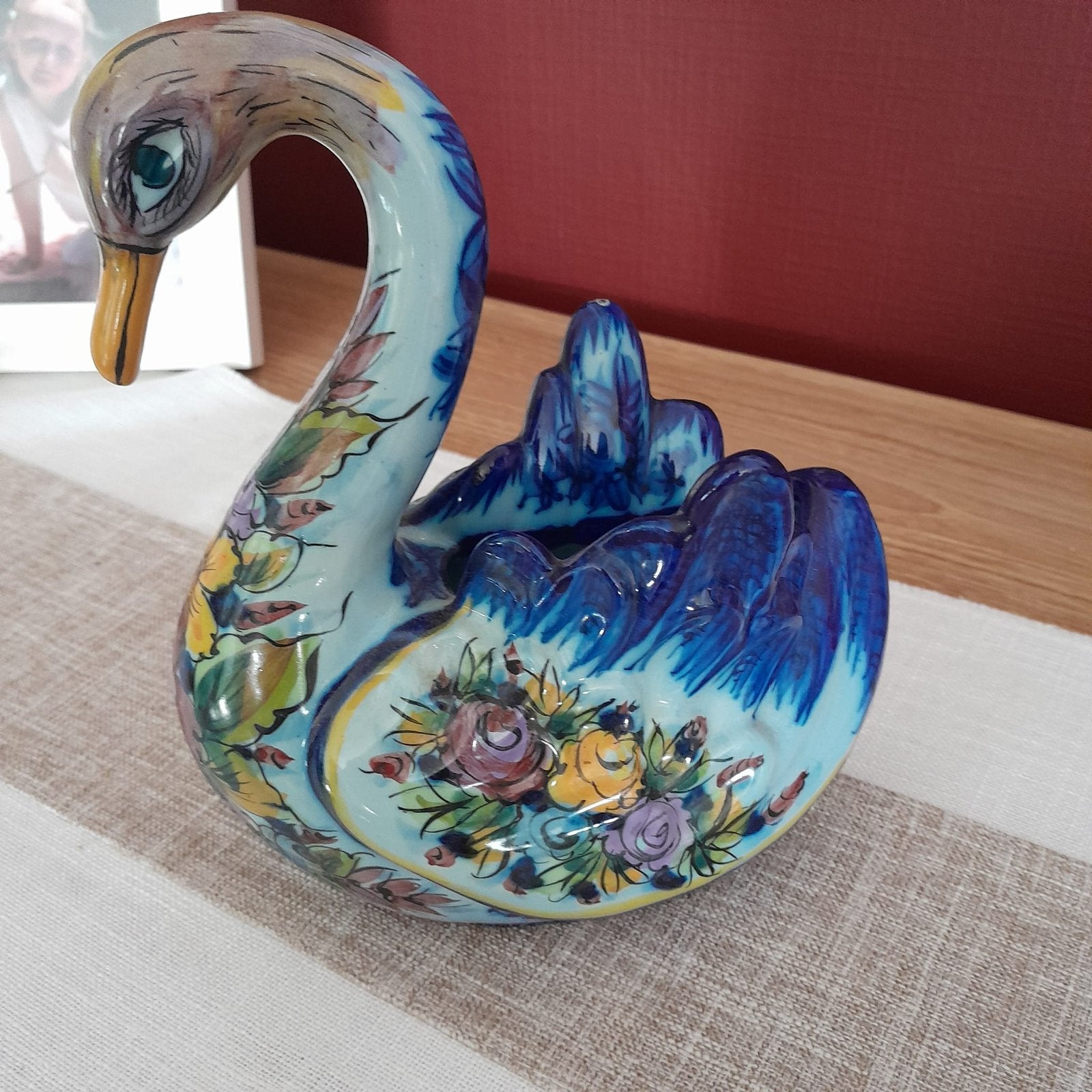 Zwaan in Portugees Porselein, Ophalen