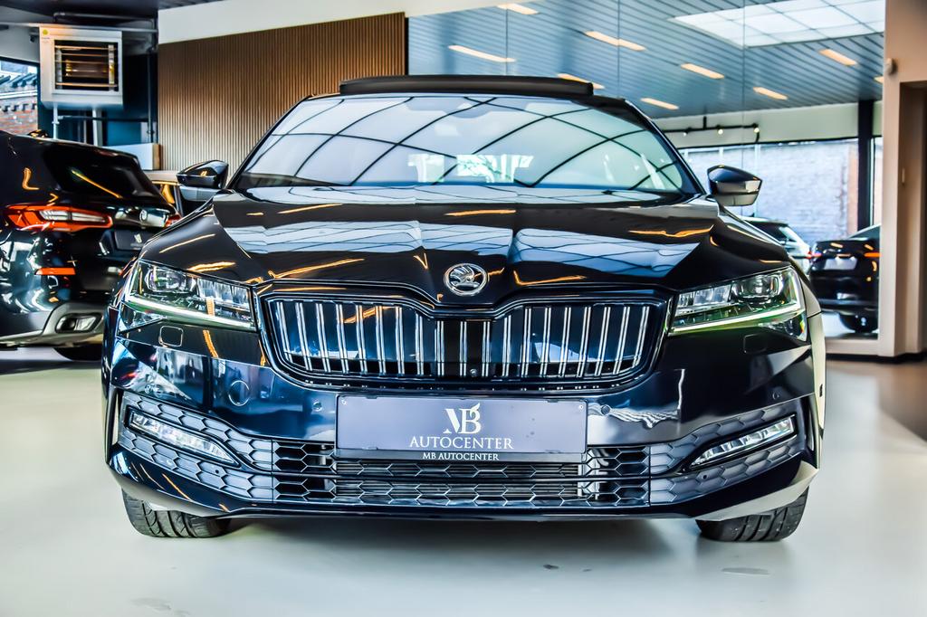 Skoda Superb 1.4 Plug-in Hybrid Sportline iV 12/2023, Auto's, Skoda, 4 deurs, 0 min, 161 kW, https://public.car-pass.be/vhr/272effd3-72d8-422d-889b-93c9d8316508