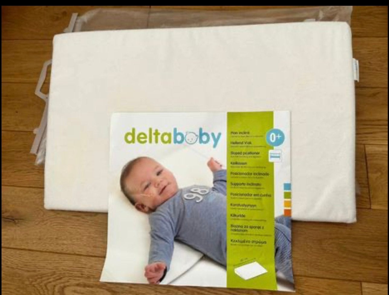Delta baby hellend vlak kussen, Enfants & Bébés, Enlèvement, Comme neuf