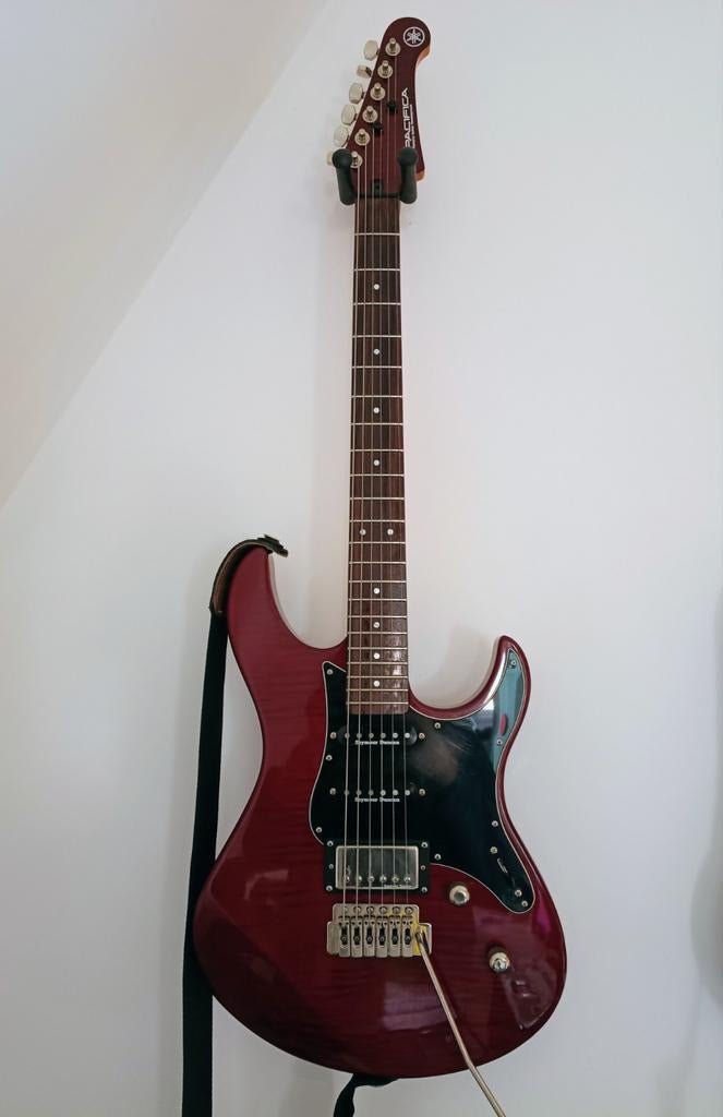 Yamaha Pacifica 612VIIFM RTB, Musique & Instruments, Instruments à corde | Guitares | Électriques, Enlèvement
