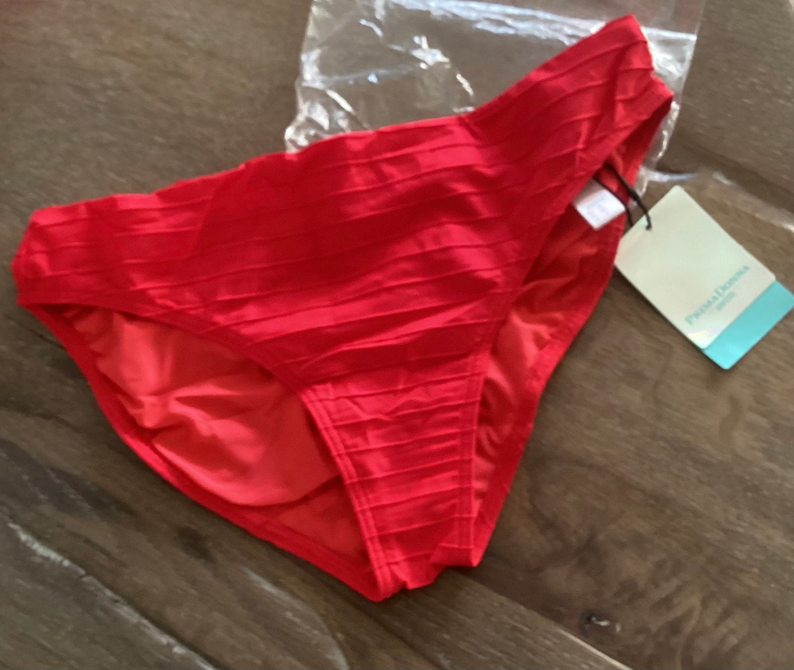 PRIMA DONNA NIEUWE BIKINI SLIP,MAAT 38…MOOI!!! €19,95, Kleding | Dames, Badmode en Zwemkleding, Ophalen of Verzenden, Nieuw, Rood