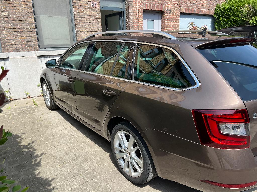 Skoda octavia 2018 benzine, Auto's, Skoda, Overige kleuren, Leder, Break, 5 deurs