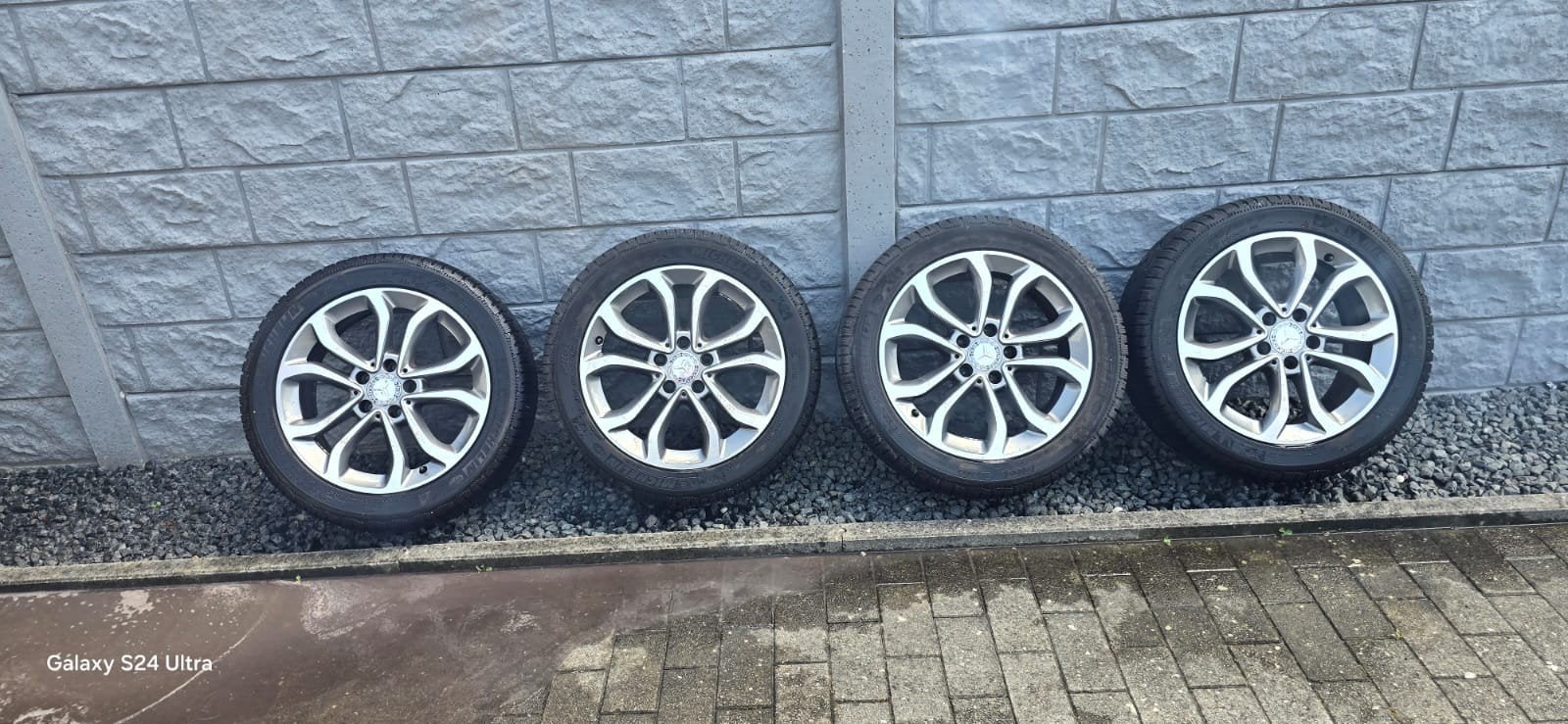 originele Mercedes Velgen, Ophalen