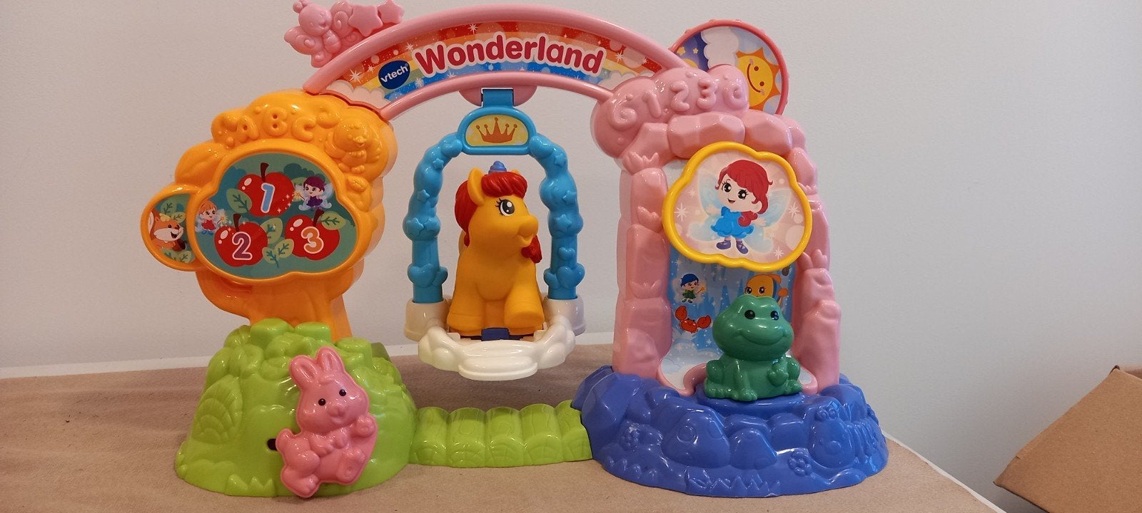 VTech schommel met paardje maakt geluid., Ophalen of Verzenden, Zo goed als nieuw, 6 maanden tot 2 jaar