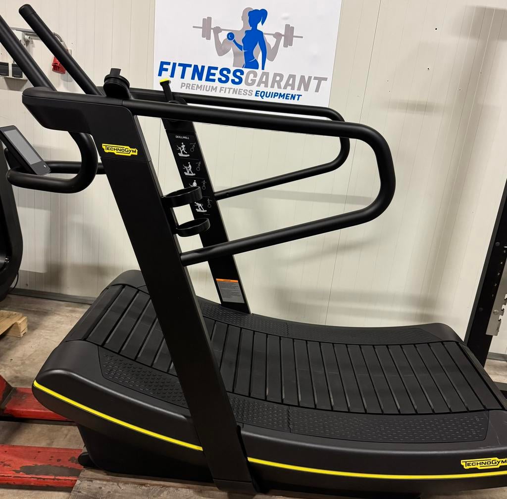 Dernier modèle Technogym Skillmill Connect Treadmill Skill, Enlèvement ou Envoi, Comme neuf, Tapis roulant