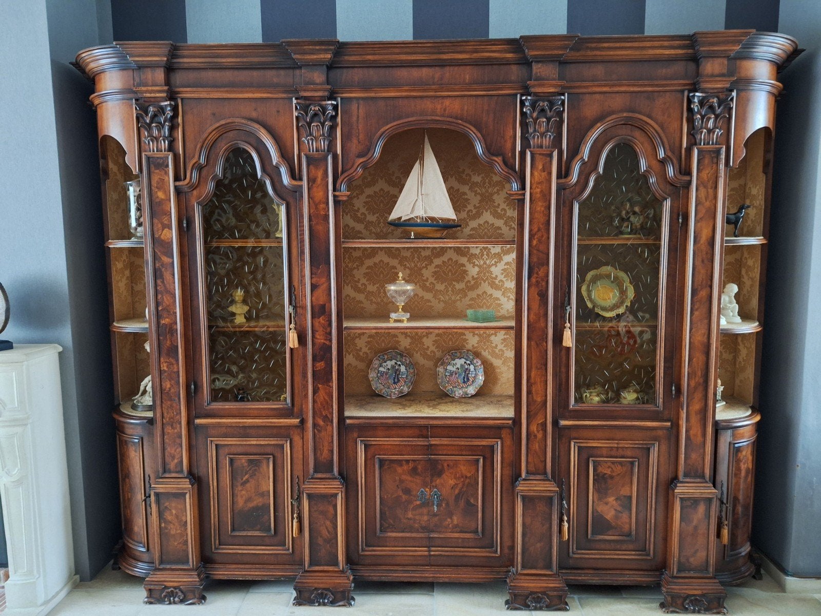 Buffetkast in Italiaanse stijl, Ophalen, 200 cm of meer, 200 cm of meer, Kersenhout