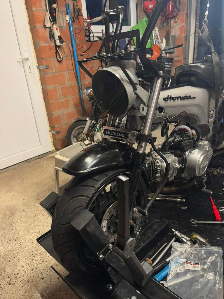Kleine herstellingen 4takt, Motoren, Ophalen, Nieuw