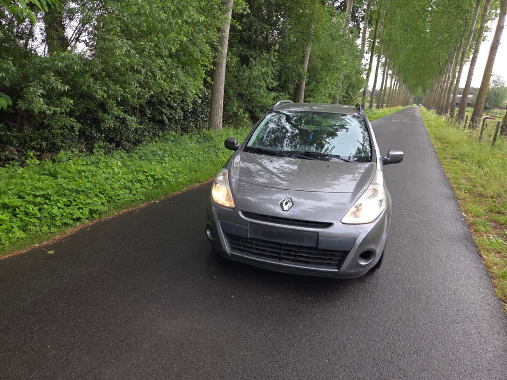 Renault clio automaat, Autos, Renault, Achat, Automatique, Particulier, Attache-remorque