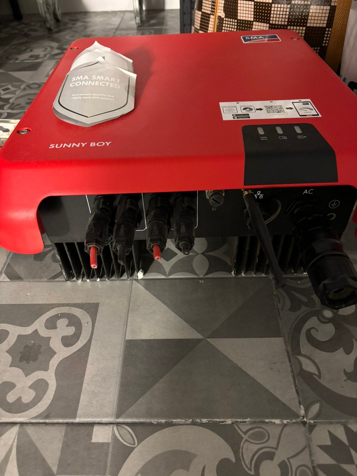 Omvormer zonnepanelen, Ophalen