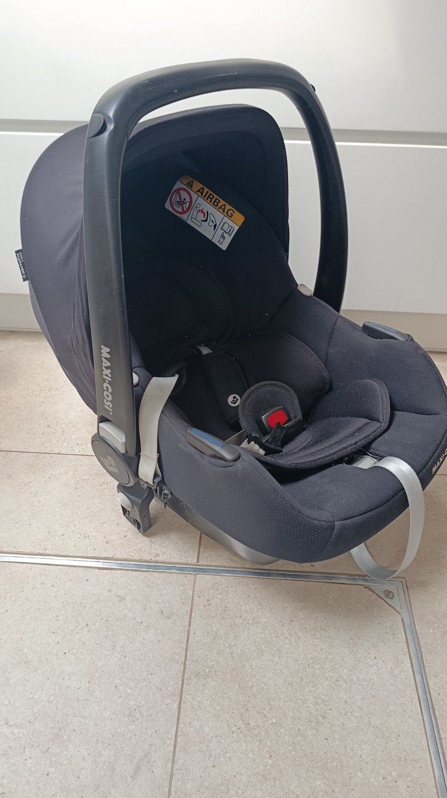 Maxi-Cosi Cabriofix i-size Black, Ophalen, Maxi-Cosi