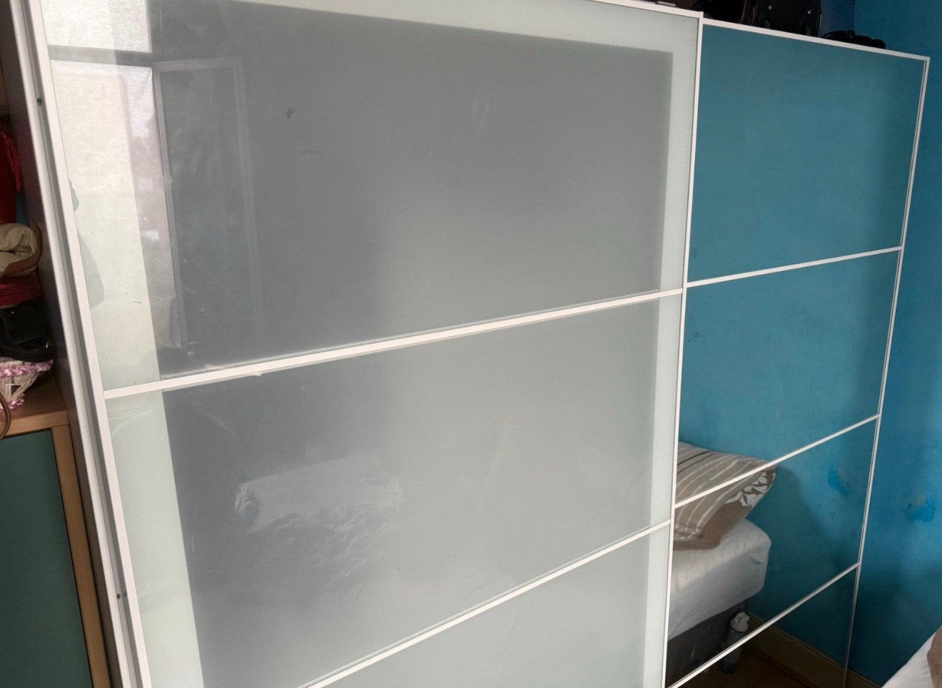 IKEA PAX kleerkast met matglazen schuifdeuren, Huis en Inrichting, Ophalen of Verzenden, Zo goed als nieuw