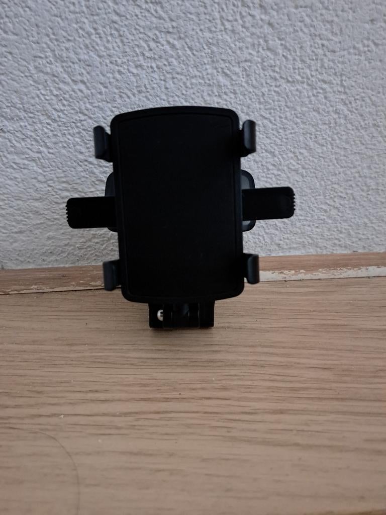 Kit voiture complet : supports, chargeurs et adaptateur, Enlèvement, Comme neuf