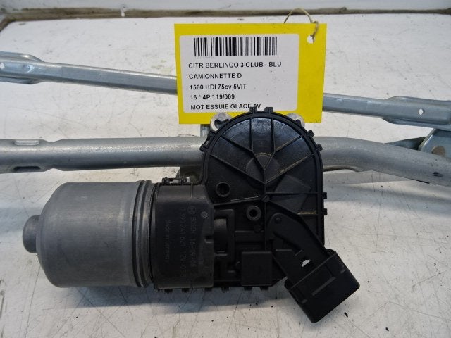 RUITENWISSERMOTOR VOOR Citroën Berlingo (0390241621), Gebruikt, Citroën, Mevr. I. Hauben, Rue de l'Espoir 34 34
4030  GRIVEGNÉE, BE
