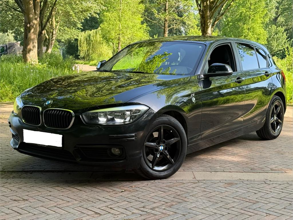 Bmw 116i met maar 25.000km, Auto's, 4 deurs, 1 Reeks, Euro 6, Handgeschakeld