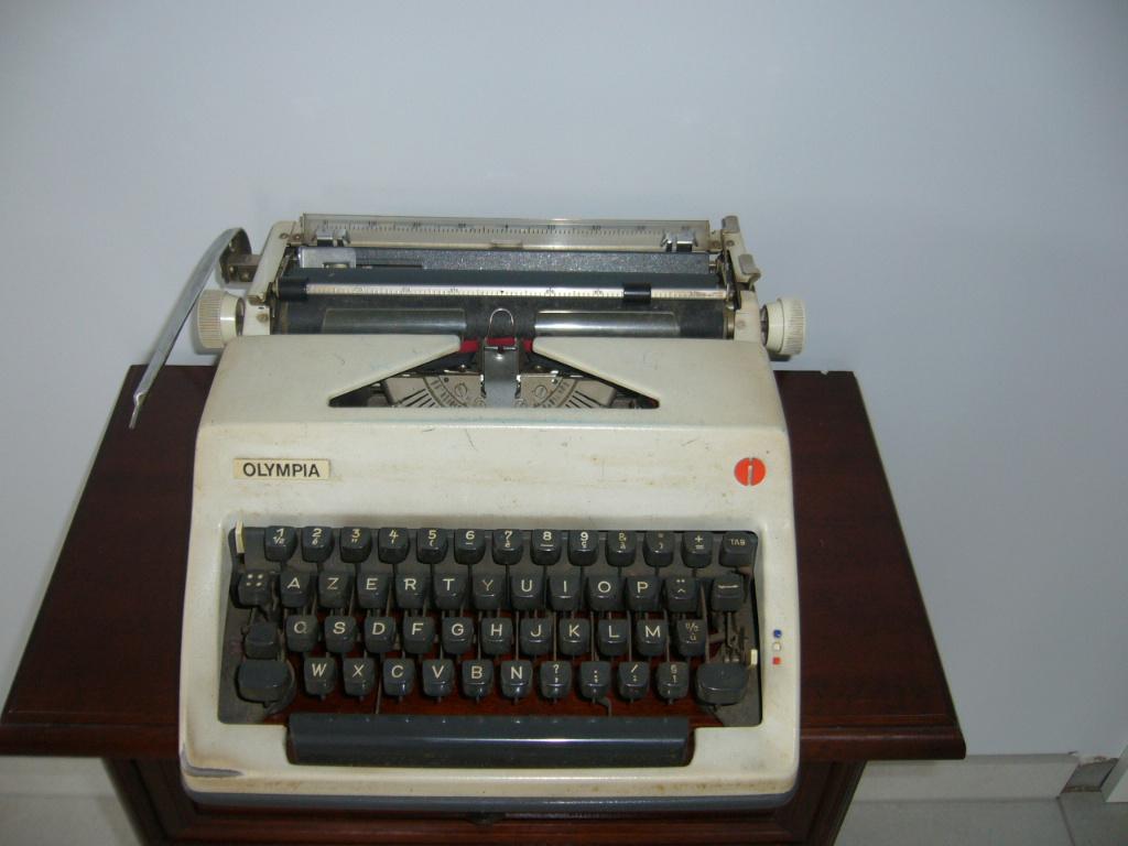 typmachine + rekenmachine Olympia, Ophalen