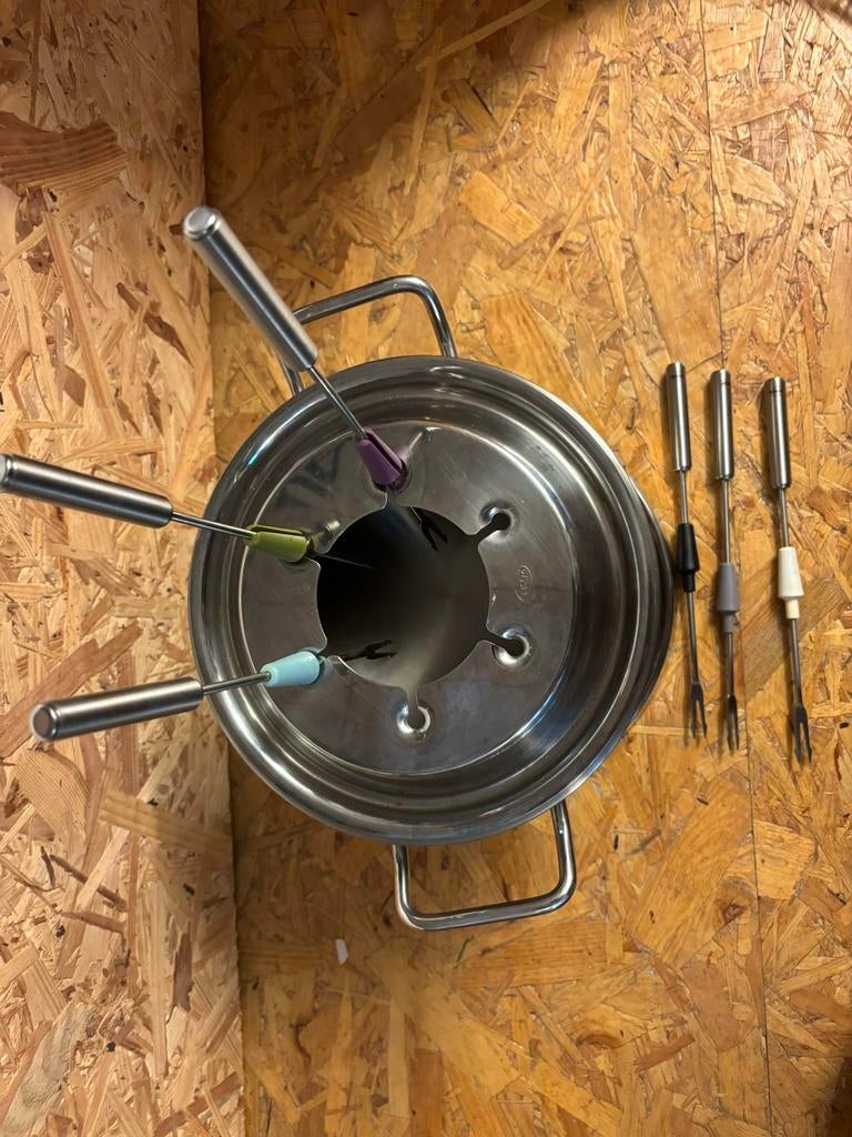Fonduepot op gas of brandalcohol, Huis en Inrichting, Ophalen, Zo goed als nieuw
