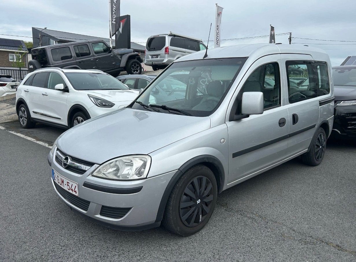 Opel Combo 1.3 cdti, Auto's, Particulier, Euro 4, Zilver of Grijs, Te koop