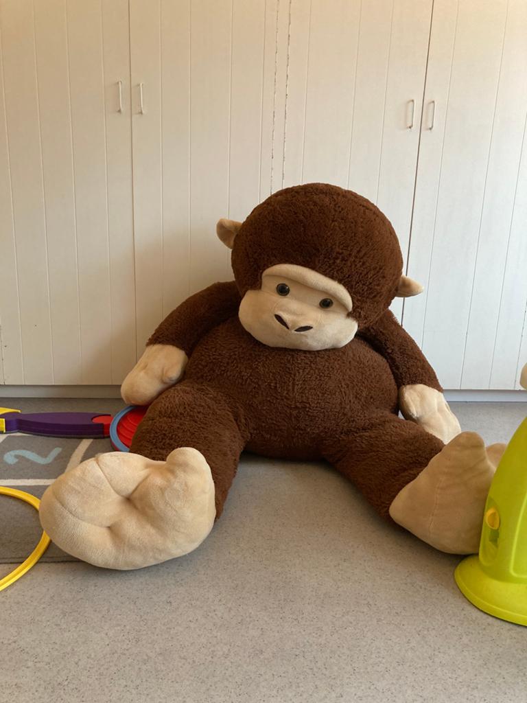 Le grand singe en peluche de la vie, Enlèvement, Comme neuf, Singe