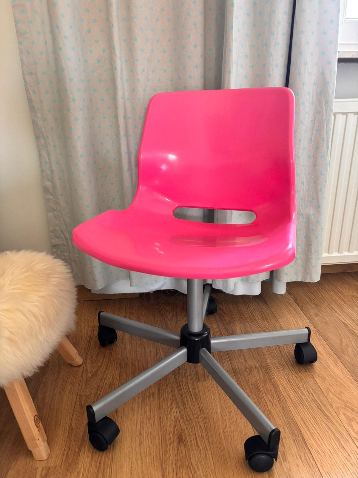 Chaise de bureau IKEA rose  (ne se règle plus en hauteur), Huis en Inrichting, Ophalen, Ergonomisch, Grijs, Bureaustoel