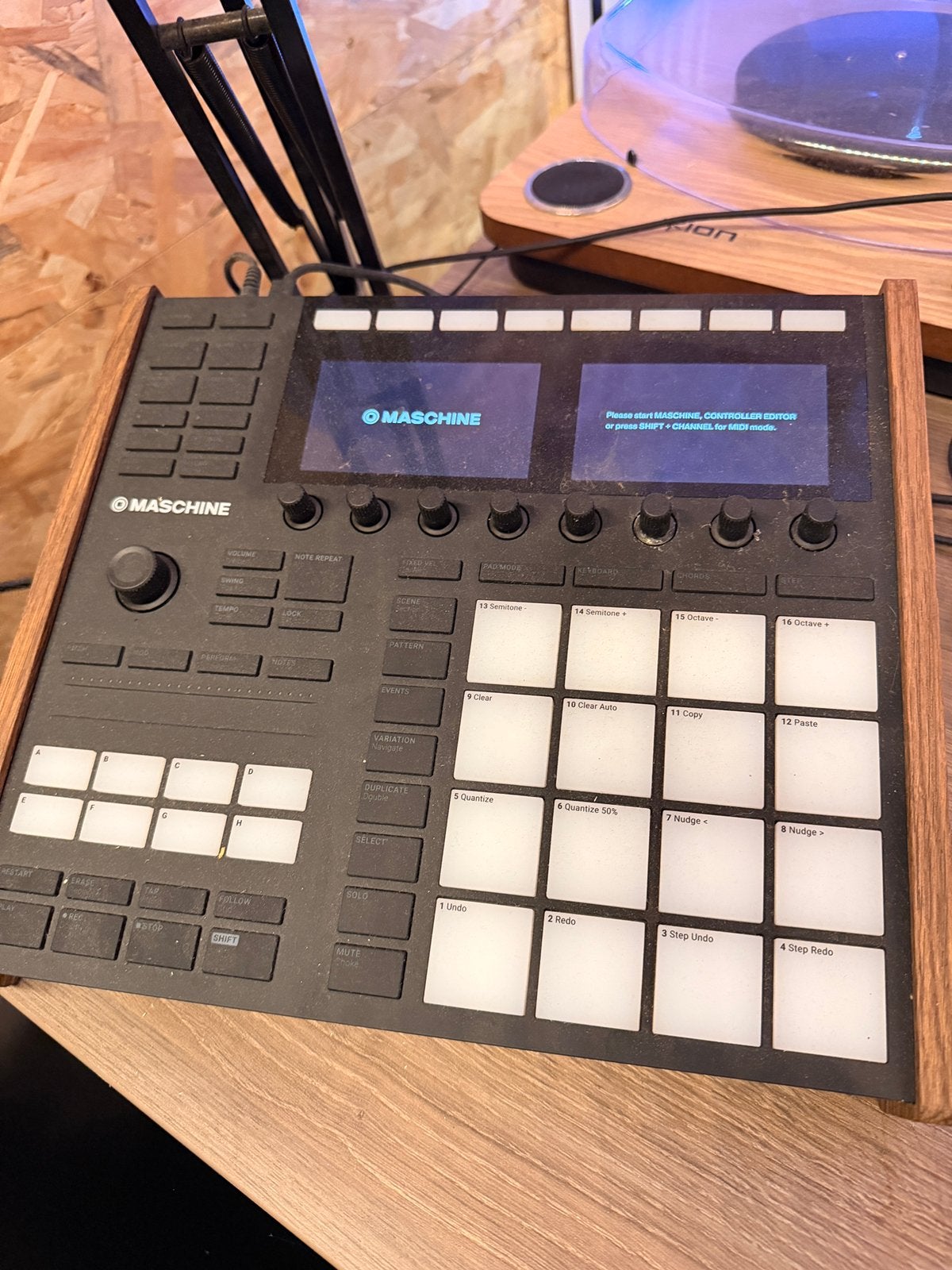 Maschine MK3 native instrument, Musique & Instruments, Équipement Midi, Enlèvement ou Envoi, Comme neuf