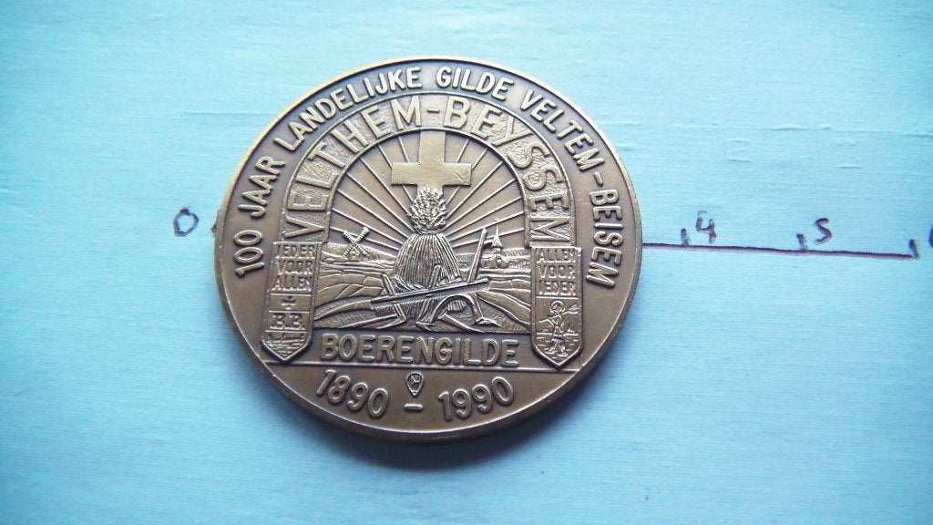 RESERVE JEAROU médaille velthem beyssem 1990, Enlèvement