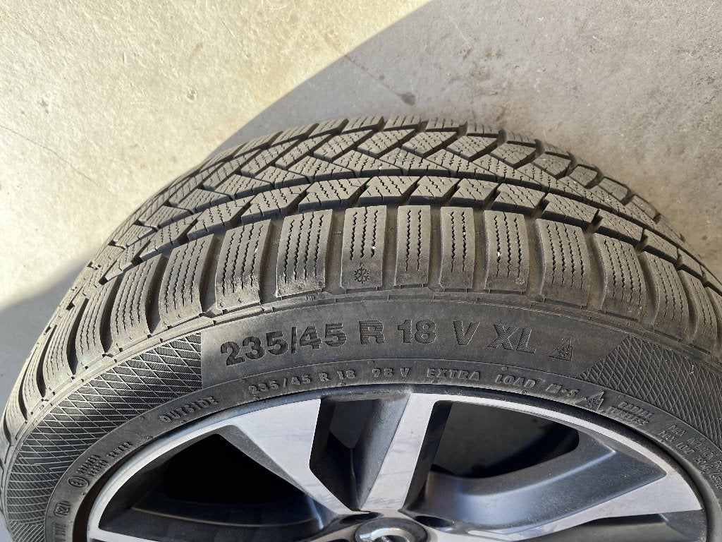 Pneus hiver ., Autos : Pièces & Accessoires, Pneus et Jantes, Pneus hiver, Véhicule de tourisme, 18 pouces