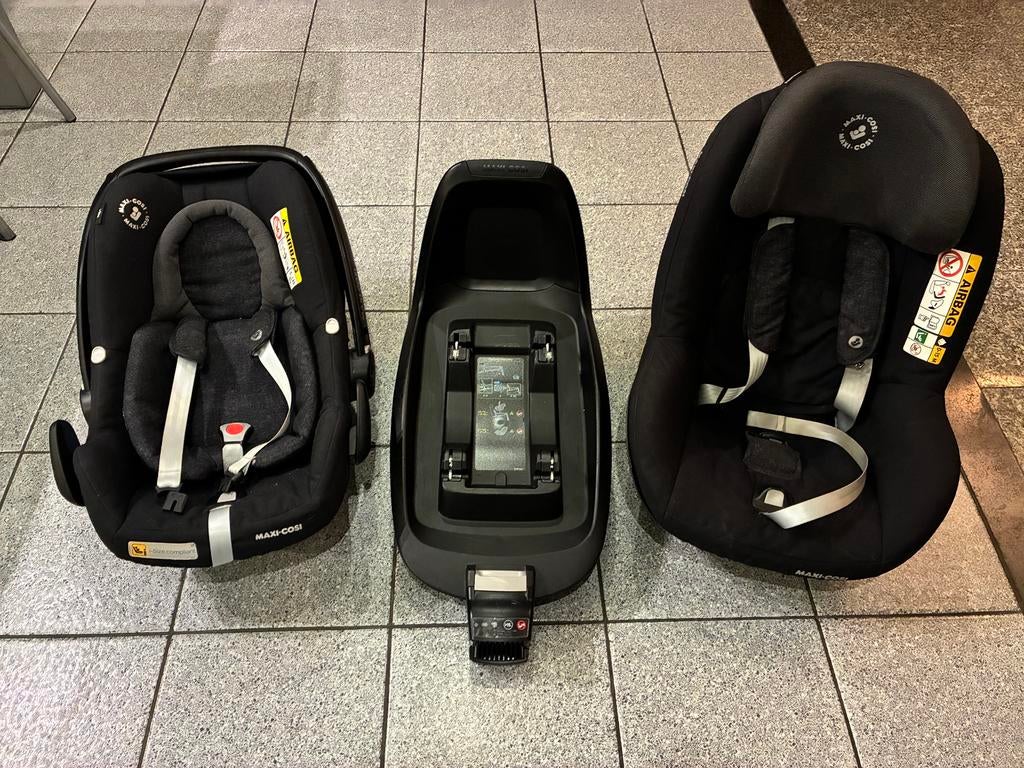 Maxi-cosi FamilyFix + baby autostoel en autostoel, Ophalen, Autogordel of Isofix, Gebruikt, Slaapstand