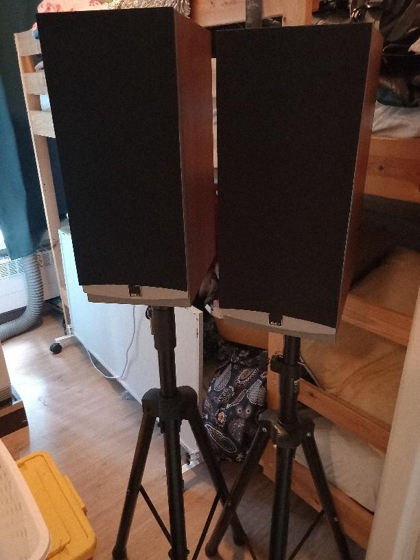 DALI Ikon 2 - High-end boekenplank speakers  + statieven, Ophalen, Zo goed als nieuw, Front, Rear of Stereo speakers, Overige merken
