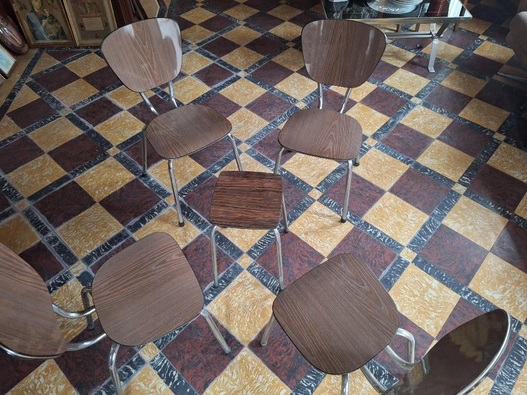 Lot de chaise et table ancienne, Enlèvement