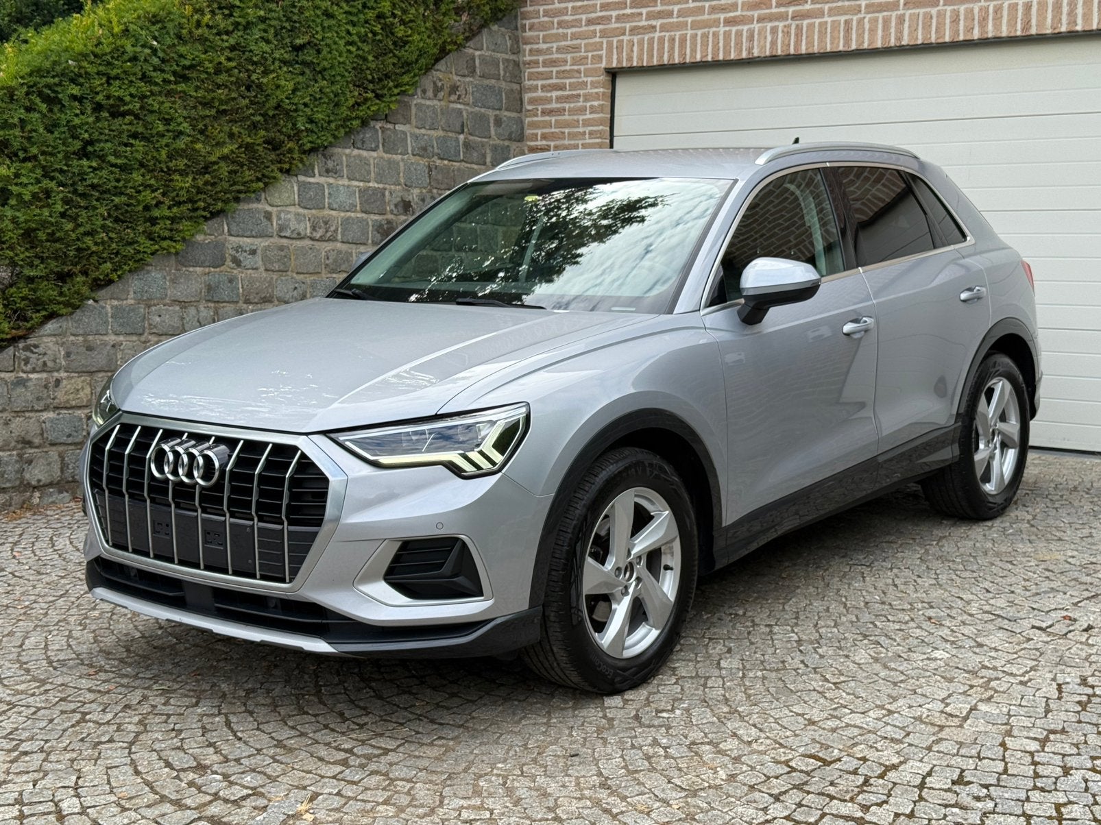 Audi Q3 Facelift | Keyless | Cuir | Carnet OK, Autos, Audi, Entreprise, Q3, Verrouillage centralisé sans clé, Essence, Euro 6