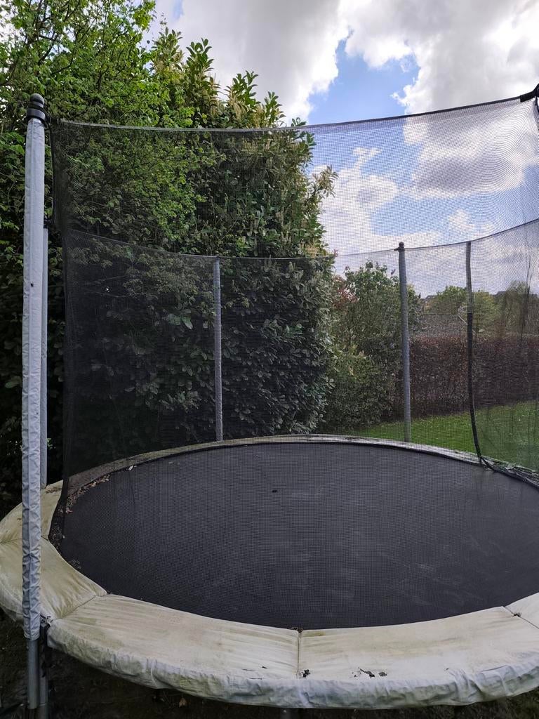 Trampoline, Enlèvement