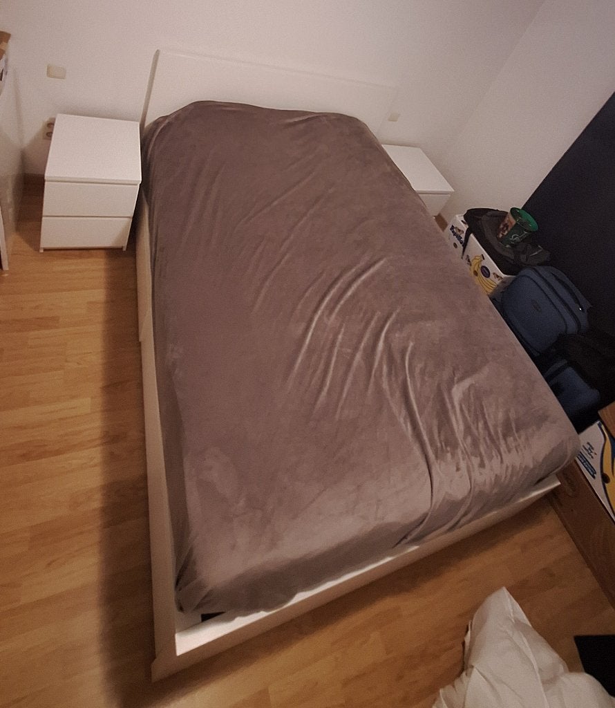 Bedframe met 4 bedlades en 2 bijhorende nachtkastjes, Huis en Inrichting, Ophalen, Gebruikt, Wit, Tweepersoons